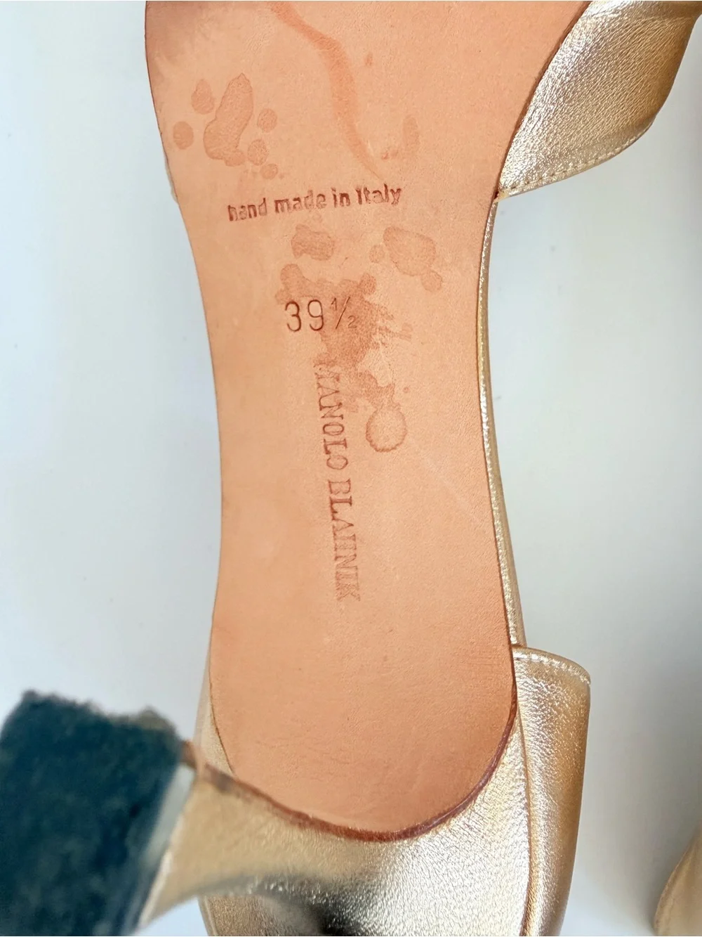 Manolo Blahnik Sedaraby Gold Crystal D’Orsay Heels 39.5 SATC Carrie Bradshaw